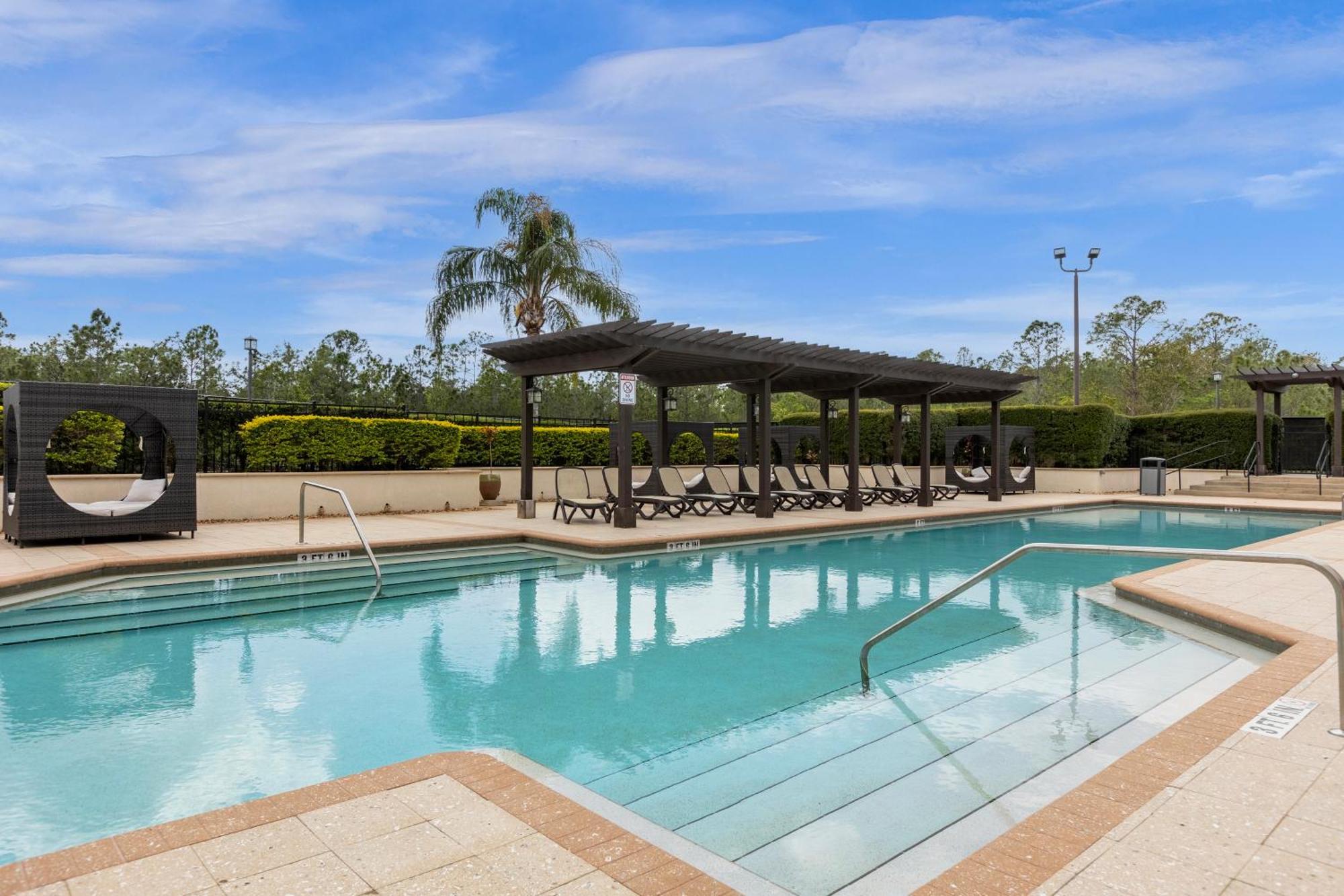 Cozy & Elegant 4Br Enchanted Townhouse - 1 Mile To Disney With Resort Pool, Gym, & Jacuzzi Орландо Екстериор снимка