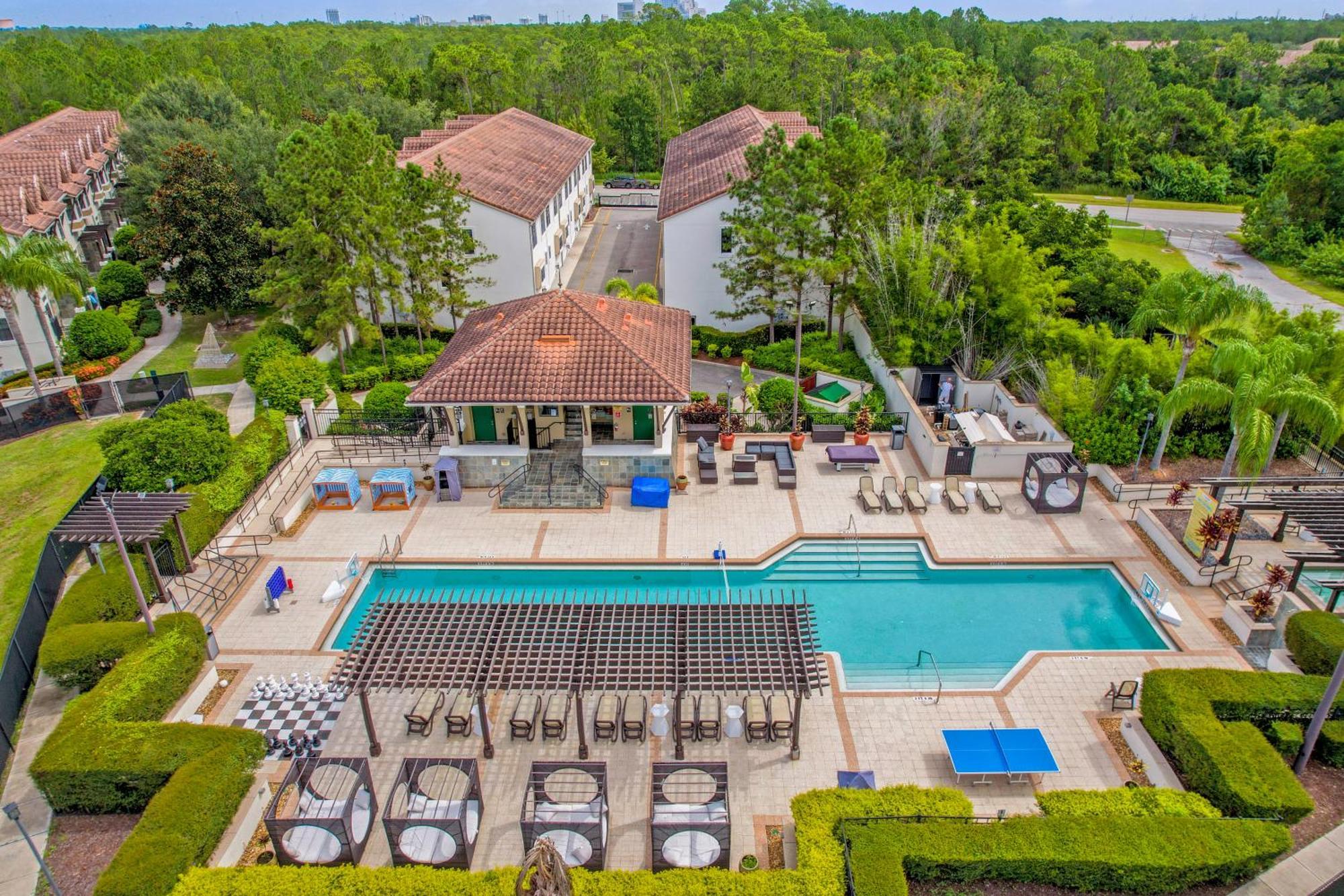 Cozy & Elegant 4Br Enchanted Townhouse - 1 Mile To Disney With Resort Pool, Gym, & Jacuzzi Орландо Екстериор снимка
