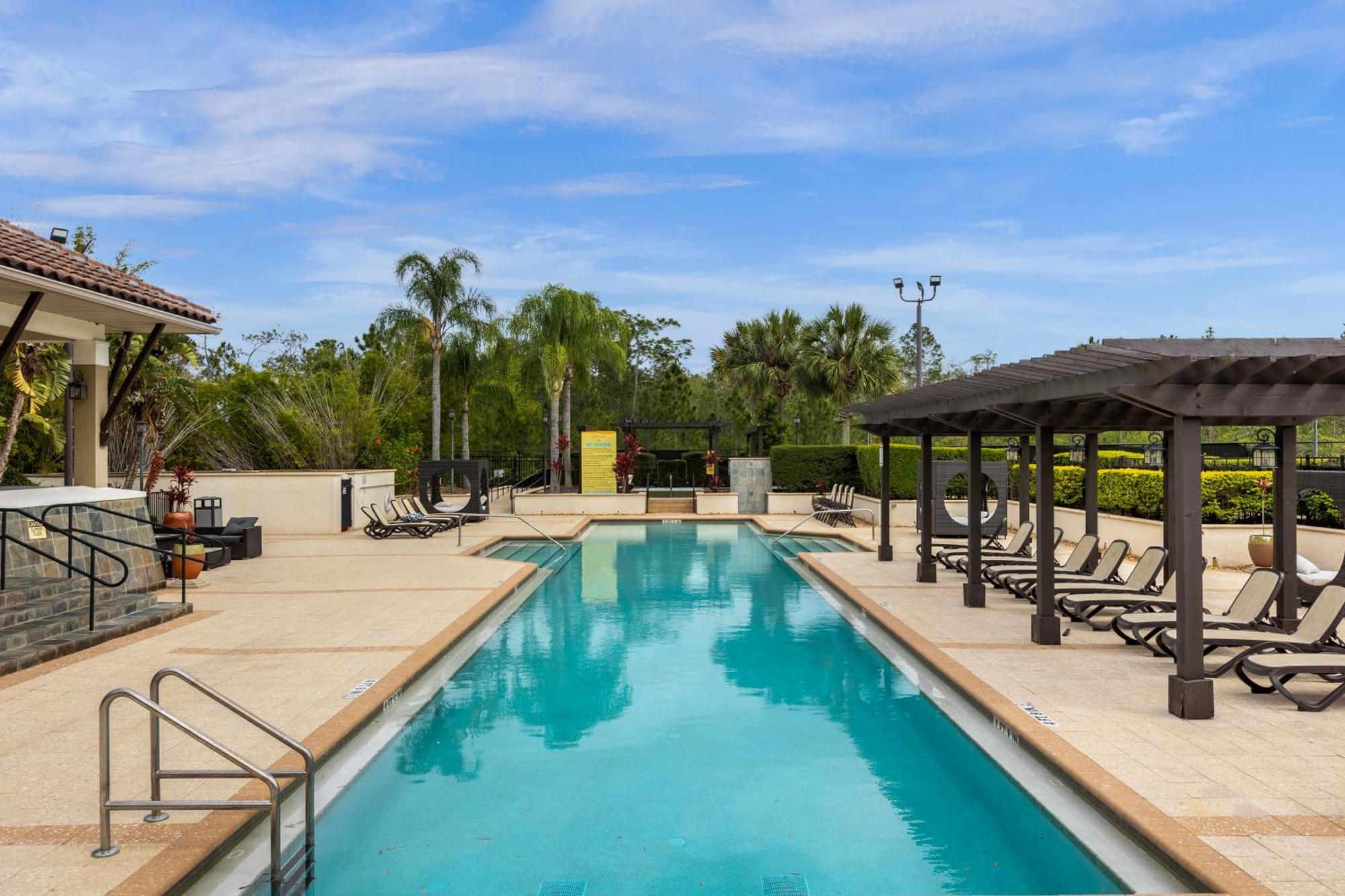 Cozy & Elegant 4Br Enchanted Townhouse - 1 Mile To Disney With Resort Pool, Gym, & Jacuzzi Орландо Екстериор снимка